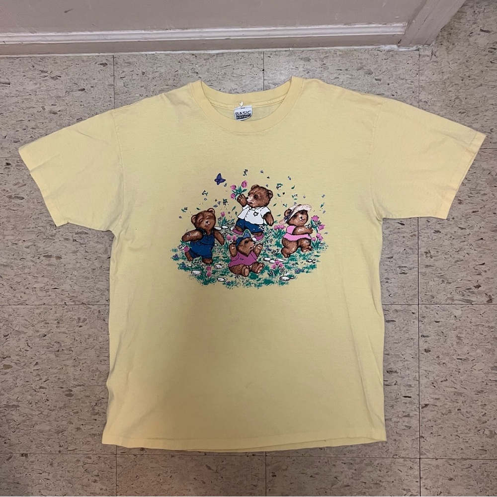 Basic Editions Vintage Graphic T-Shirt Yellow Garden Bear 80s &90s Single
Stitch